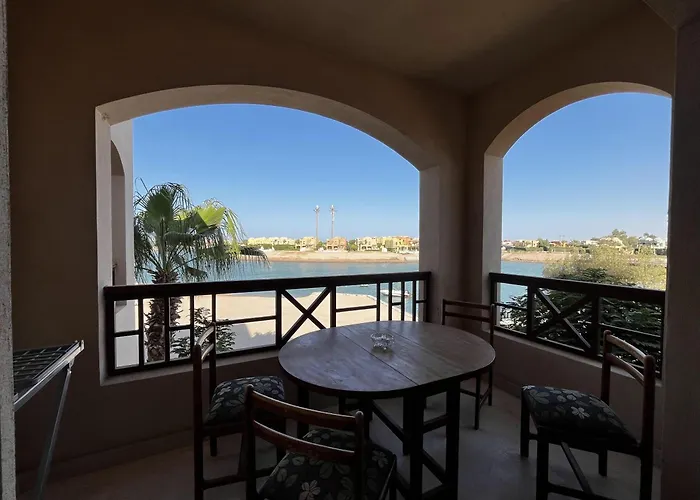 Peaks - Sabina El Gouna 2br Pool - Lagoon شقة الغردقة