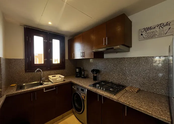 דירה Peaks - Sabina El Gouna 2br Pool - Lagoon הורגהדה